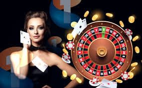 Panel kontrol permainan AduQ di horas 7 menampilkan tombol fold, call, dan raise